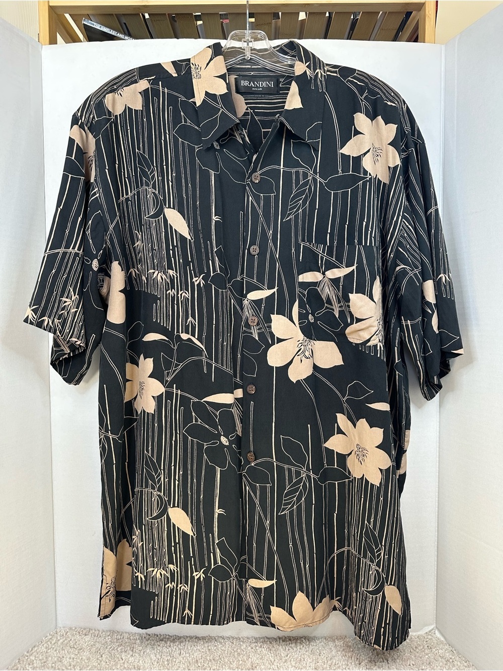 Black & Beige Floral Short-Sleeve Button-Up Shirt, size XL, stain on back
